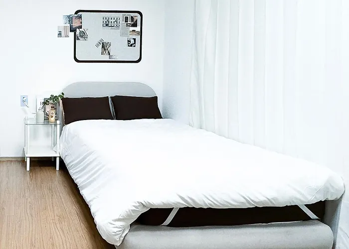 Yongsan Near Itaewon, Hongdae, Myeongdong & Gyeongbokgung * Seoul